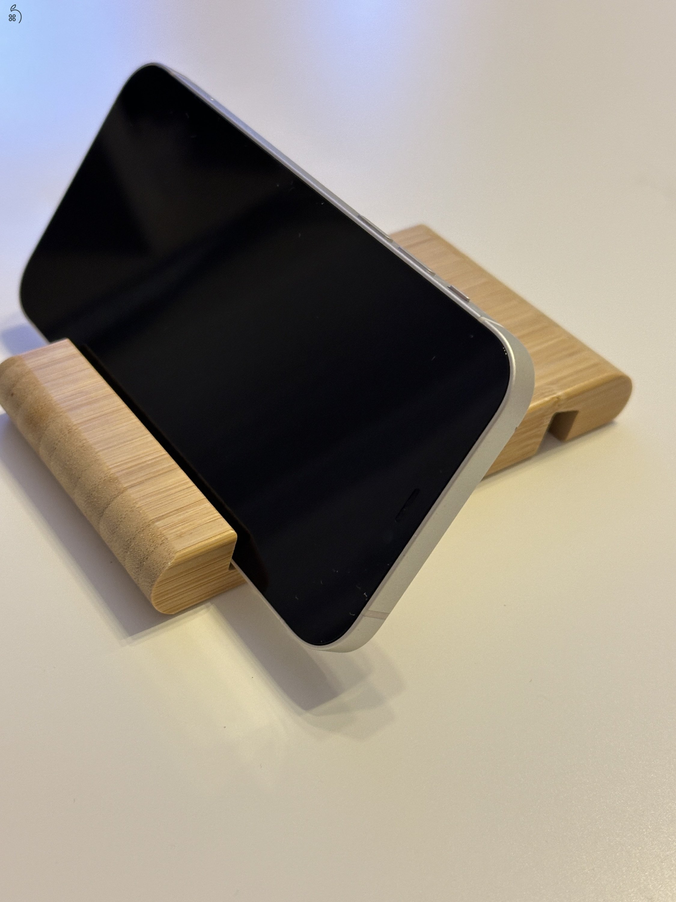 Gyönyörű állapotú iPhone 12 100% AKKU!