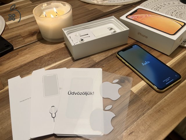 iPhone XR 64GB sárga független