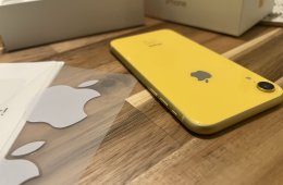 iPhone XR 64GB sárga független