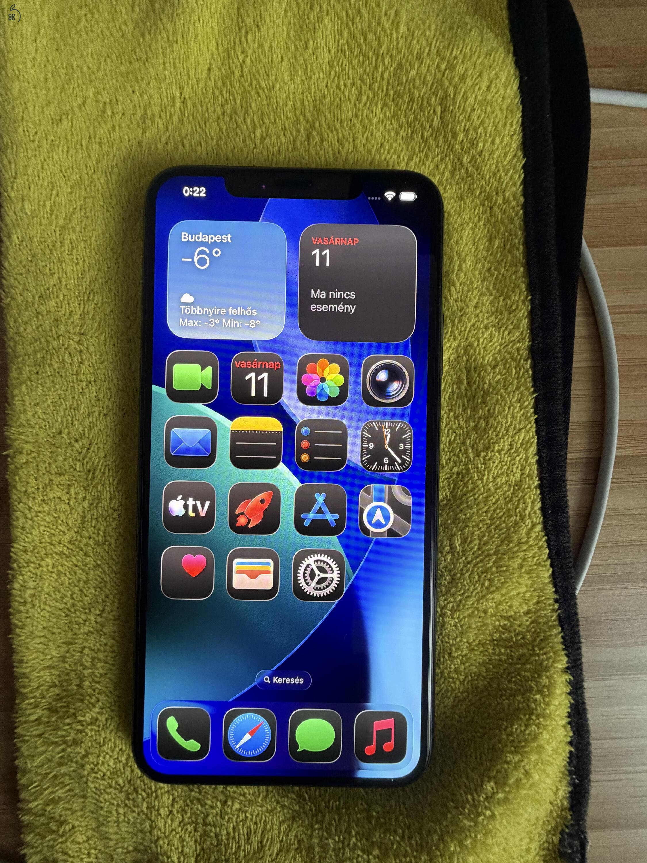 iPhone 11 Pro Max 64GB gyári független eSIM karcmentes