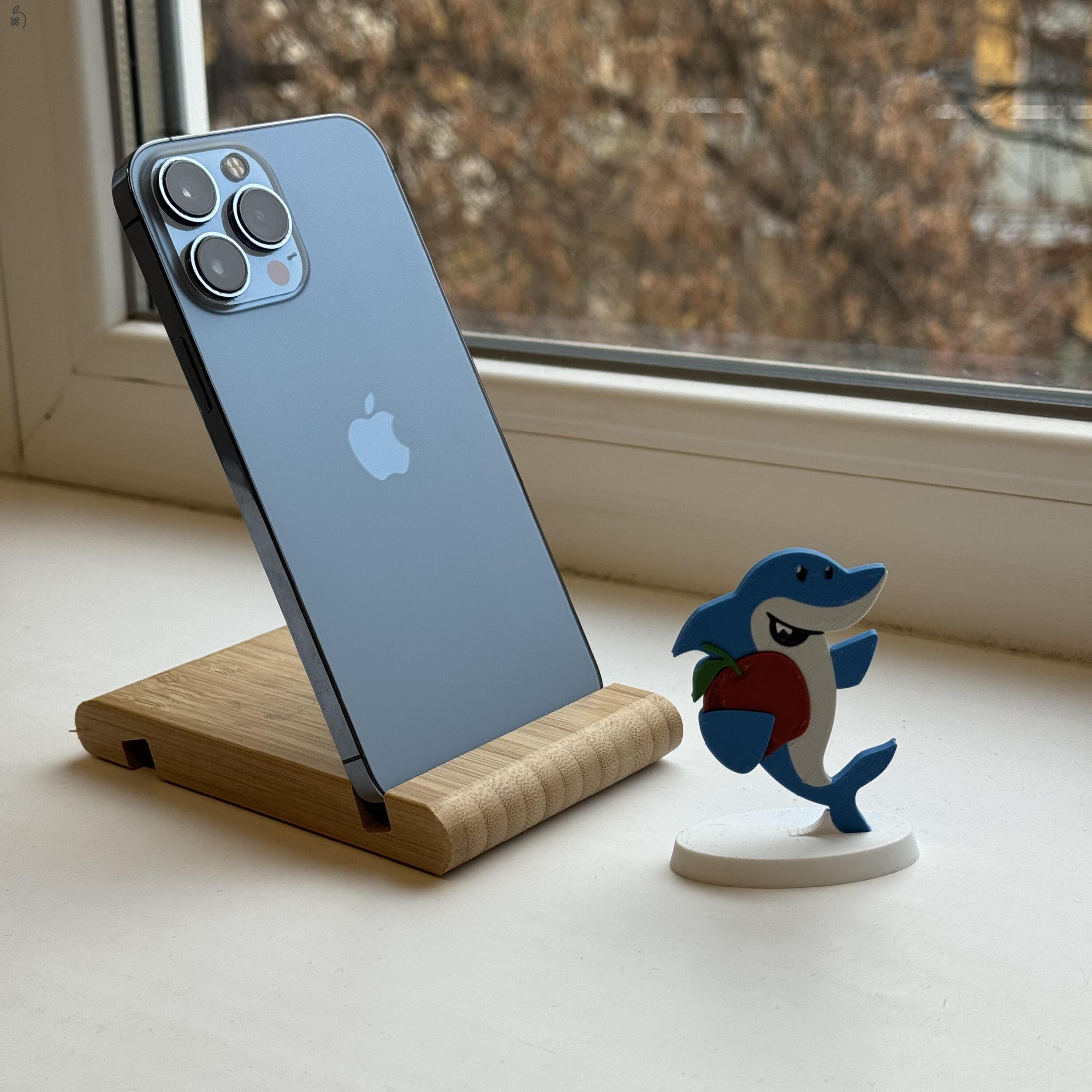 HIBÁTLAN iPhone 13 Pro Max 256GB Sierra Blue -1 ÉV GARANCIA - Kártyafüggetlen, MS4302