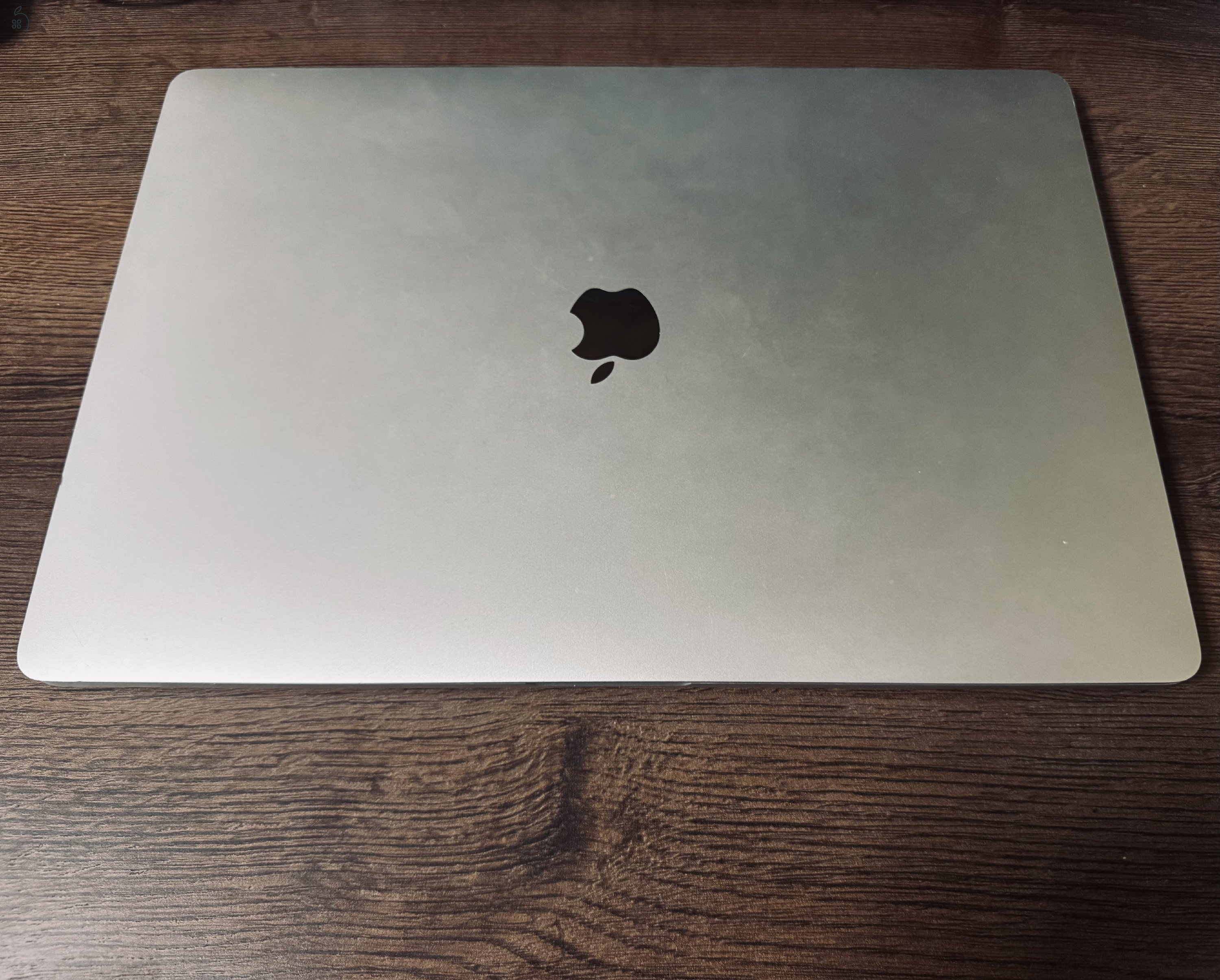 2019 MacBook Pro 16” I9 16/1Tb, Silver szép állapotban