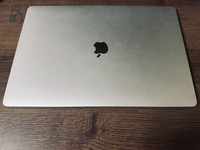 2019 MacBook Pro 16” I9 16/1Tb, Silver szép állapotban