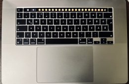 2019 MacBook Pro 16” I9 16/1Tb, Silver szép állapotban