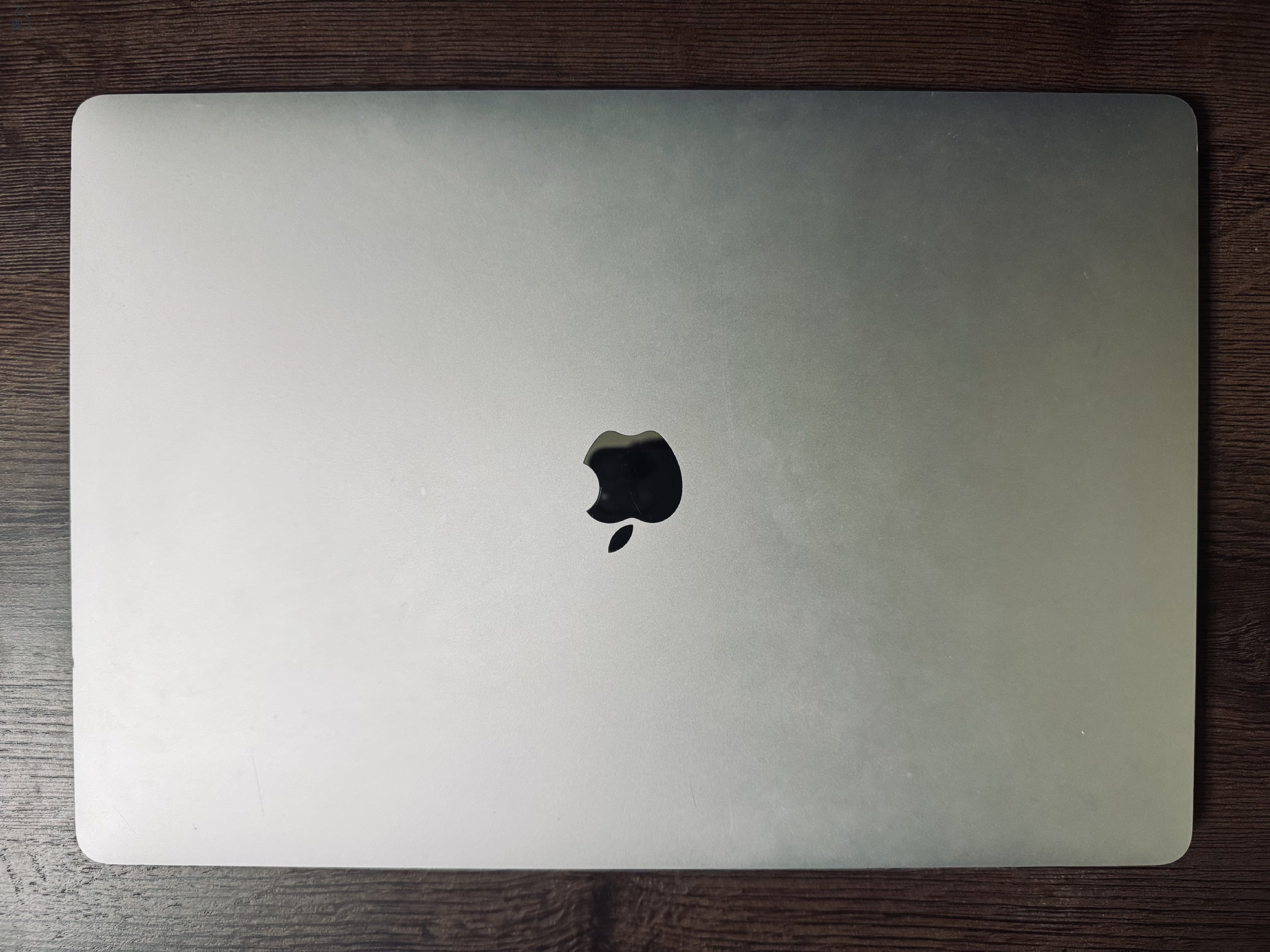 2019 MacBook Pro 16” I9 16/1Tb, Silver szép állapotban