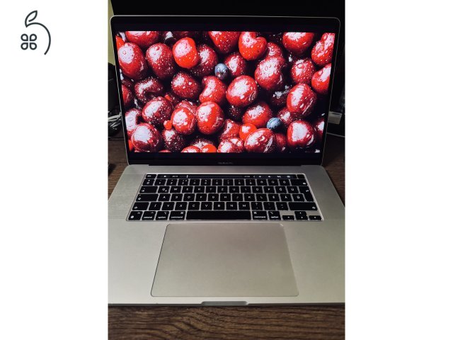 2019 MacBook Pro 16” I9 16/1Tb, Silver szép állapotban
