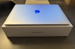 MacBook Air - M1 | 8GB RAM | 256 GB SSD | Int. Eng.
