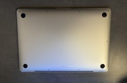 MacBook Air - M1 | 8GB RAM | 256 GB SSD | Int. Eng.