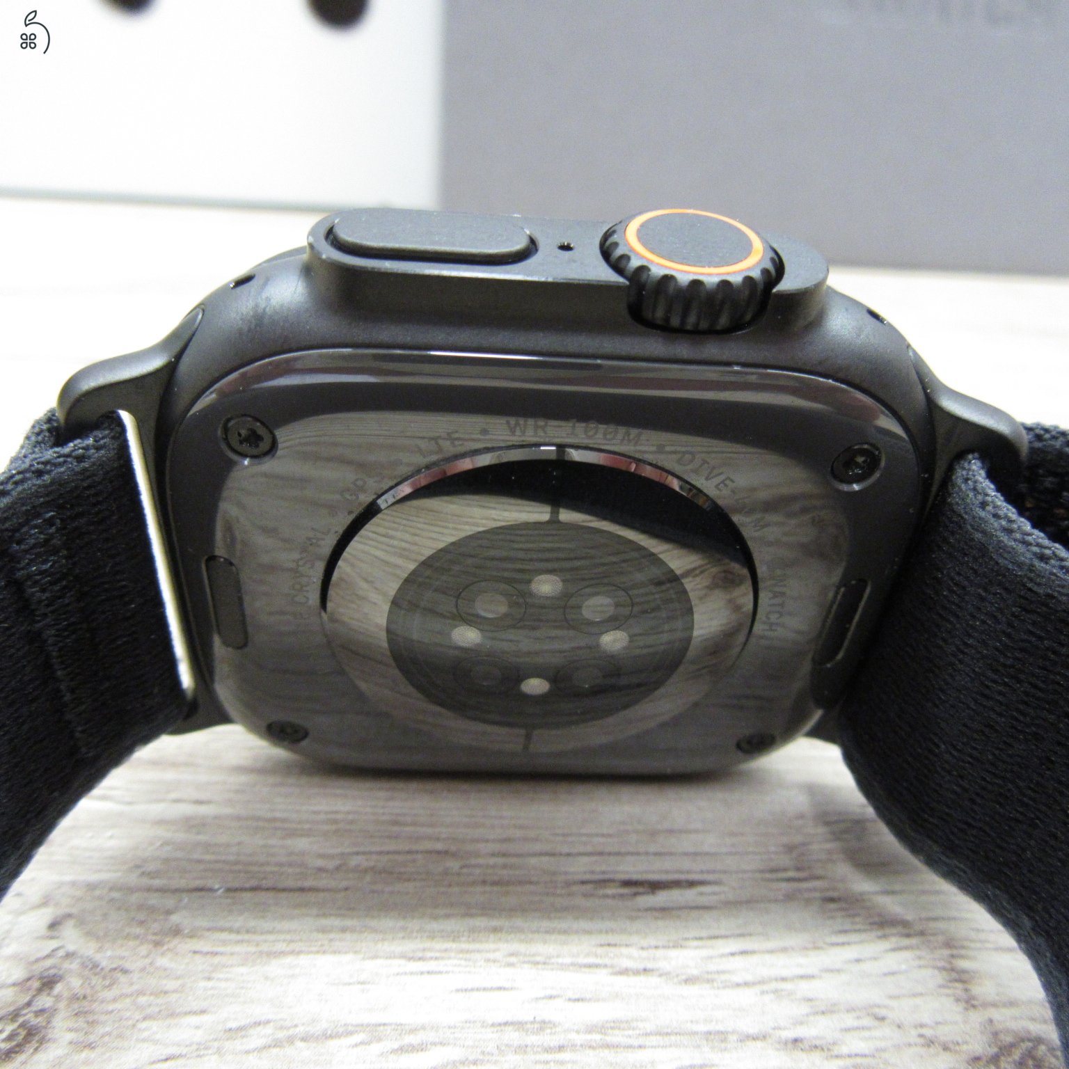 Apple Watch Ultra 2 49mm használt – 100% akku – garanciás 2028.10.09-ig