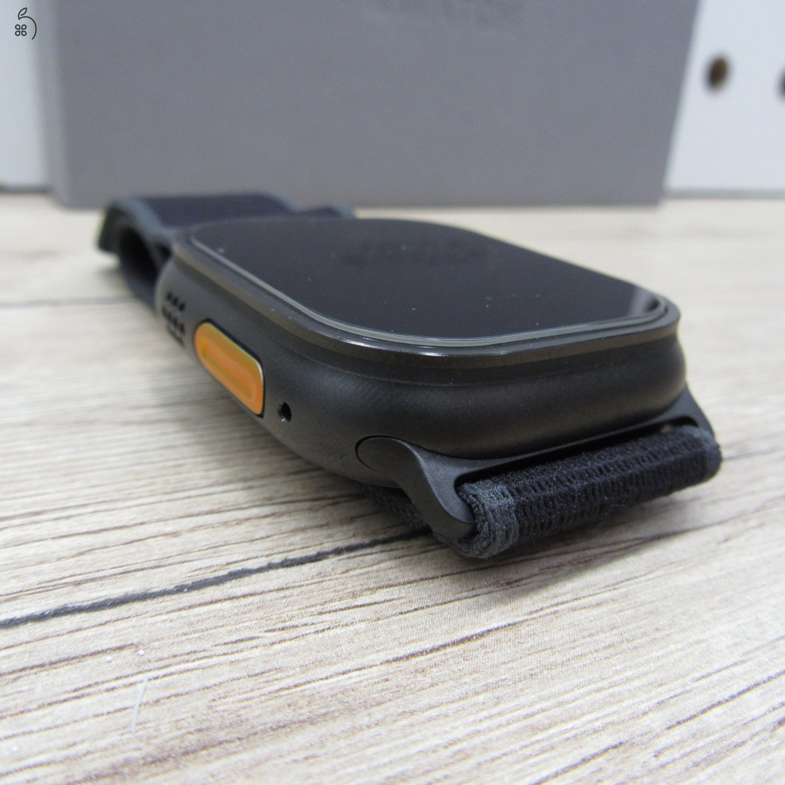 Apple Watch Ultra 2 49mm használt – 100% akku – garanciás 2028.10.09-ig