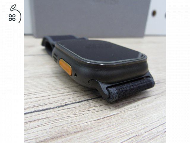 Apple Watch Ultra 2 49mm használt – 100% akku – garanciás 2028.10.09-ig