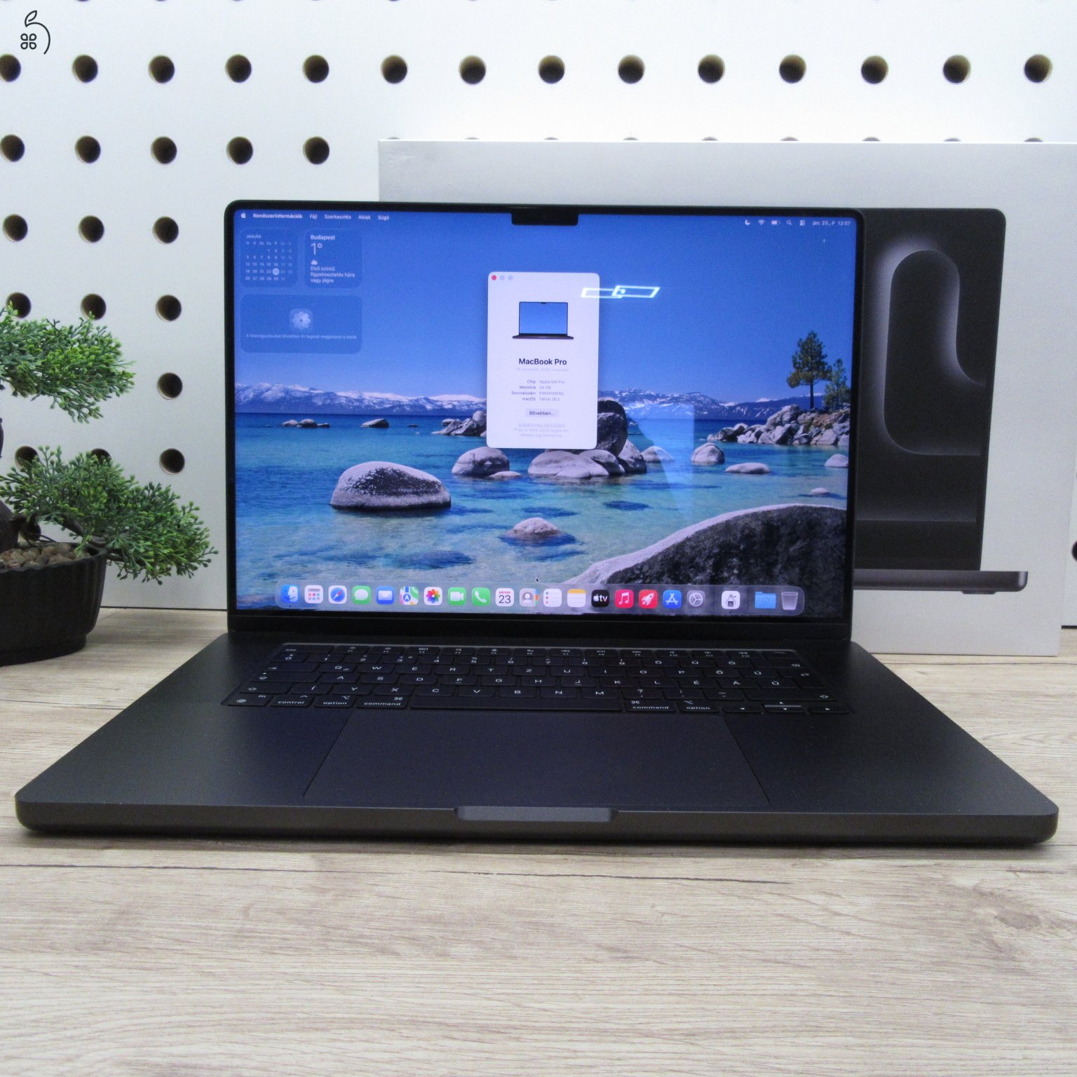 Apple MacBook Pro 16 (2024) M4 Pro 24GB/500GB használt, karcmentes – 95% akku