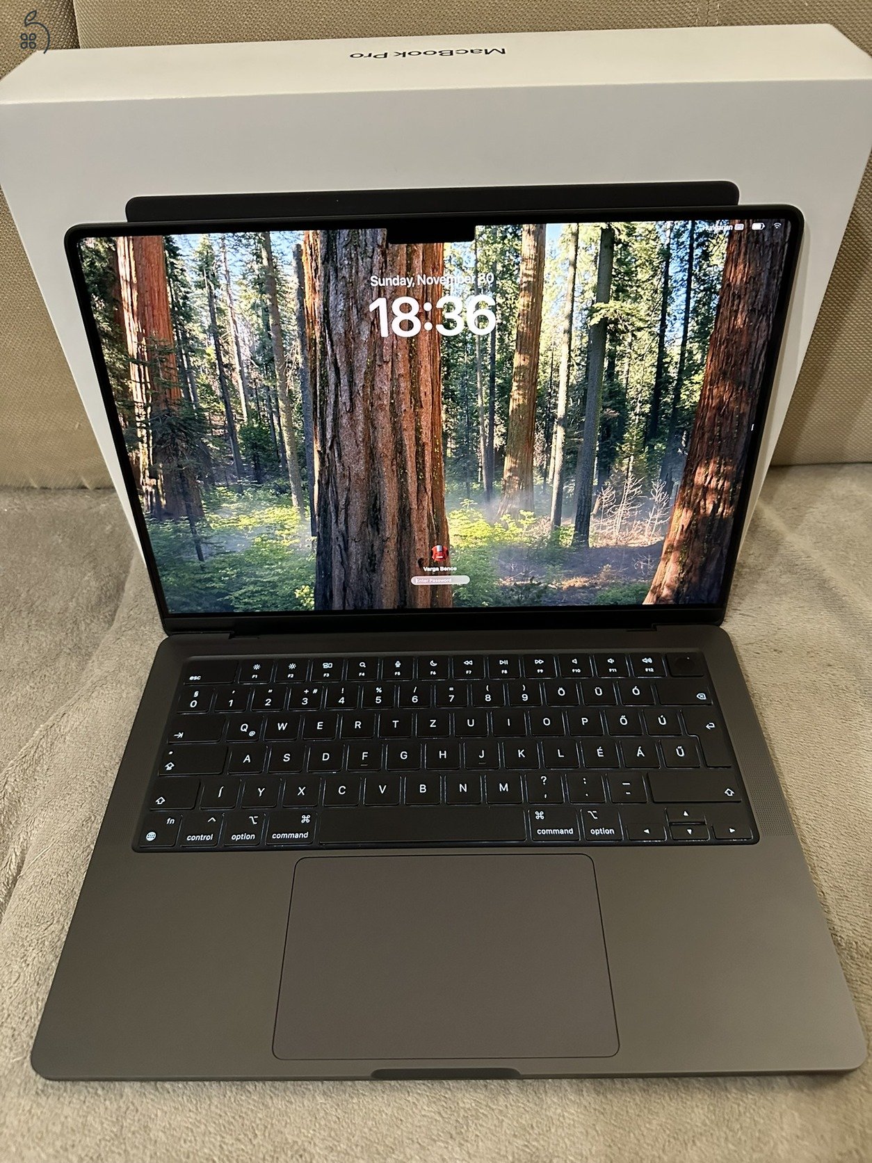 MacBook Pro 14