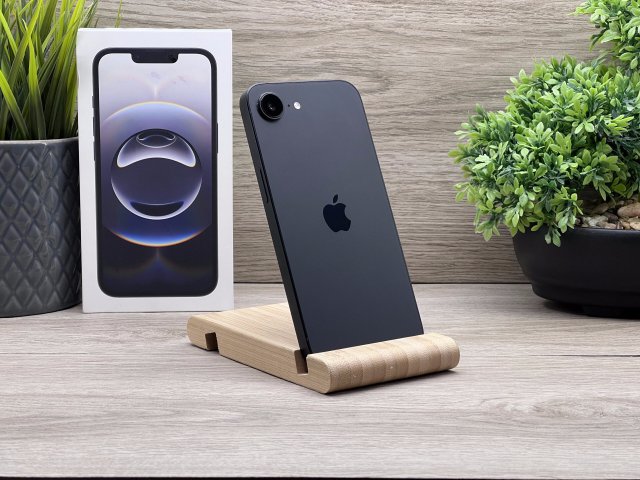 iPhone 16E Black 128GB 2 ÉV Garanciával Számlával 100% Akku