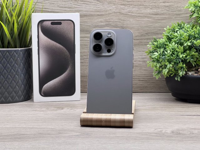 iPhone 15 Pro Natural Titanium 128GB 2 ÉV Garanciával Számlával 94% Akku