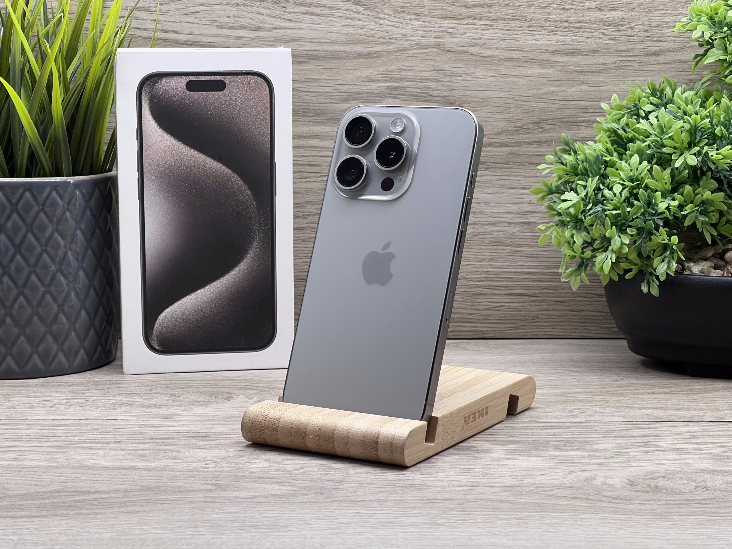 iPhone 15 Pro Natural Titanium 128GB 2 ÉV Garanciával Számlával 94% Akku