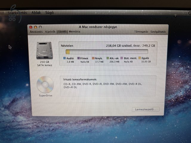 Apple MacBook A1181 gyűjtőknek vagy fanatikusoknak.