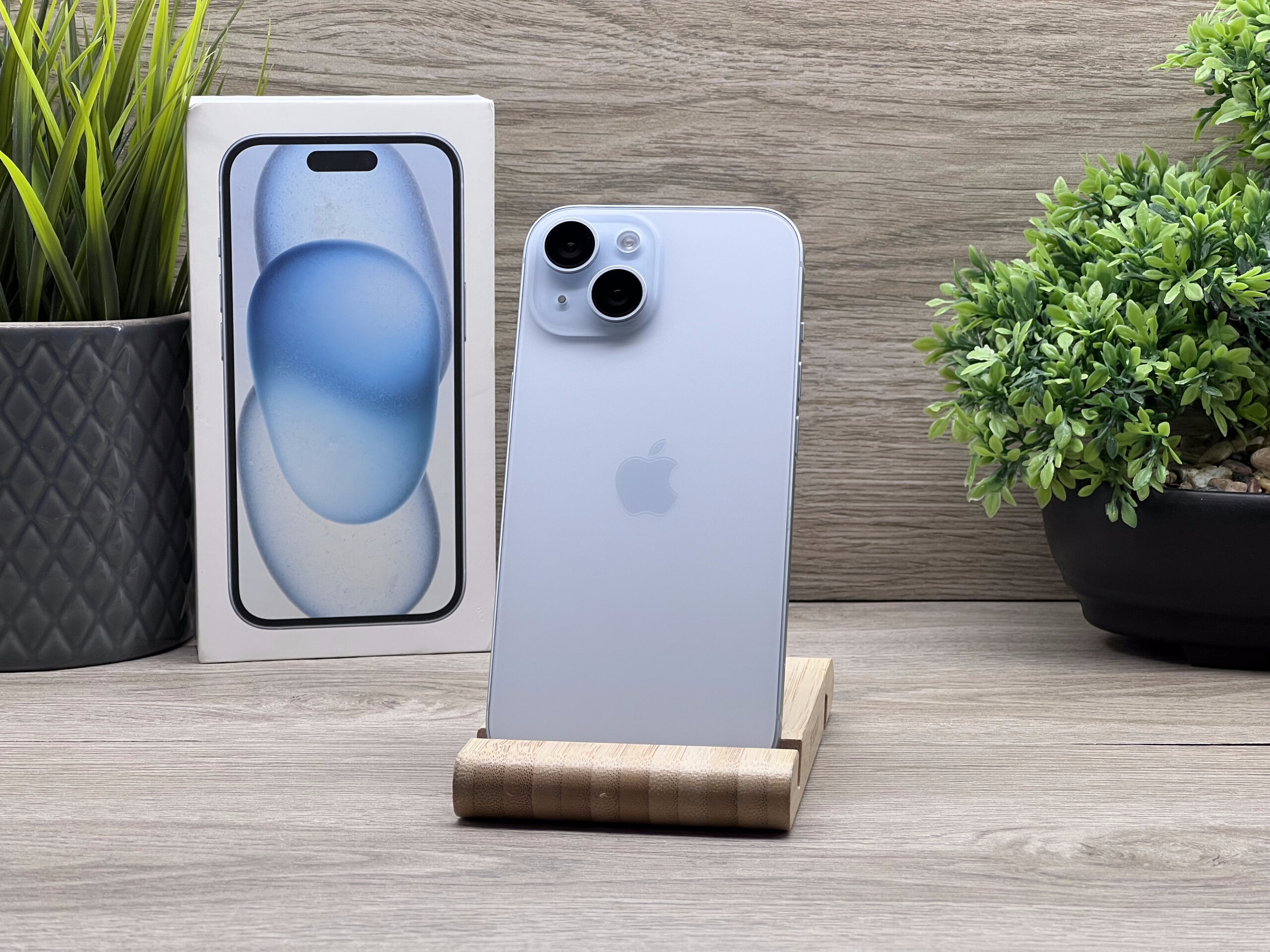 iPhone 15 Blue 128GB 2 ÉV Garanciával Számlával 92% Akku