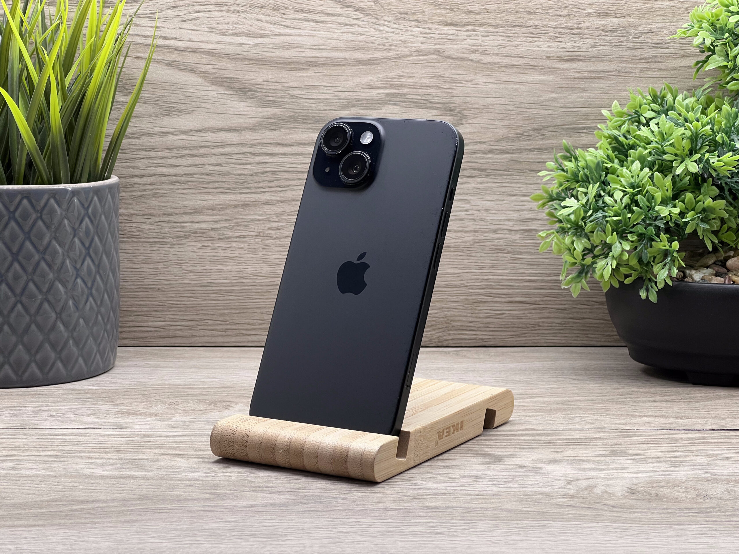 iPhone 15 Black 128GB 2 ÉV Garanciával Számlával 91% Akku