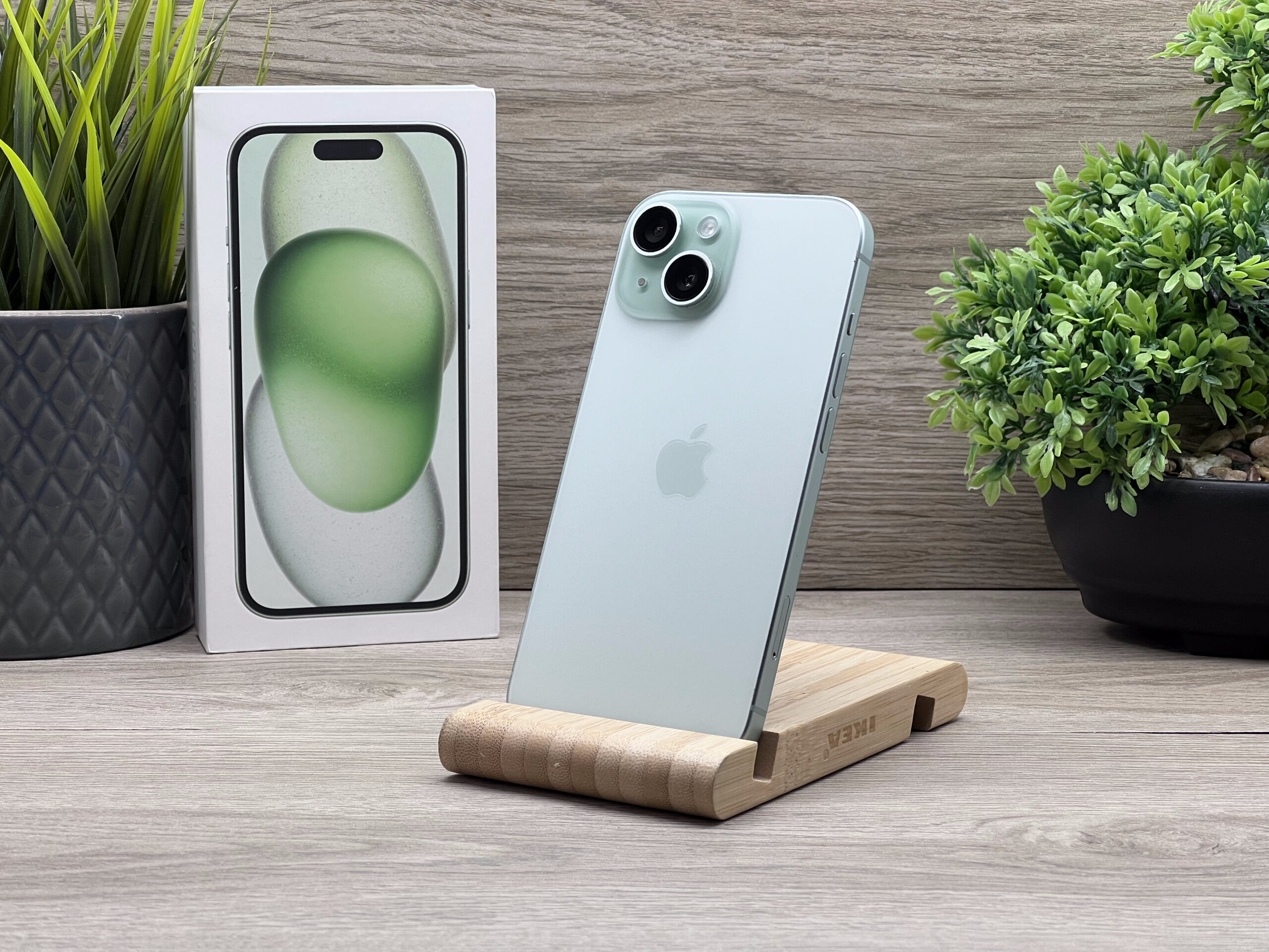 Hibátlan iPhone 15 Green 128GB 2 ÉV Garanciával Számlával 100% Akku