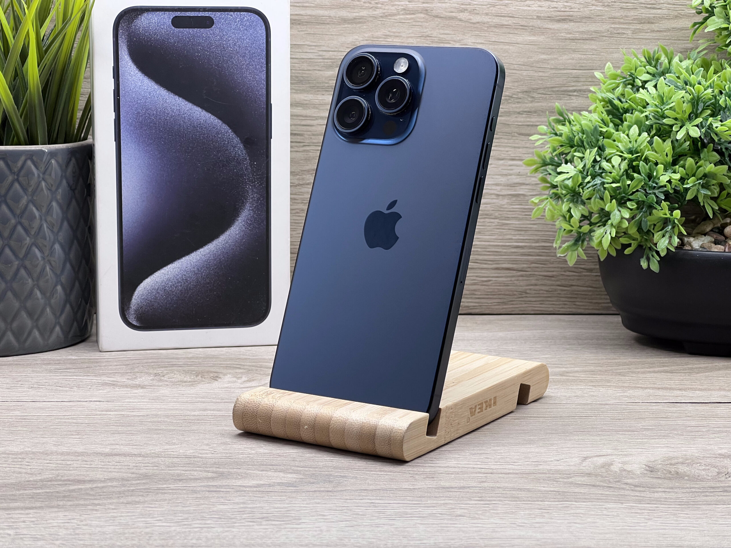 Hibátlan iPhone 15 Pro Blue Titanium 256GB 2 ÉV Garanciával Számlával 91% Akku