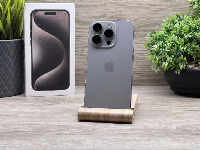 Hibátlan iPhone 15 Pro Natural Titanium 128GB 2 ÉV Garanciával Számlával 92% Akku