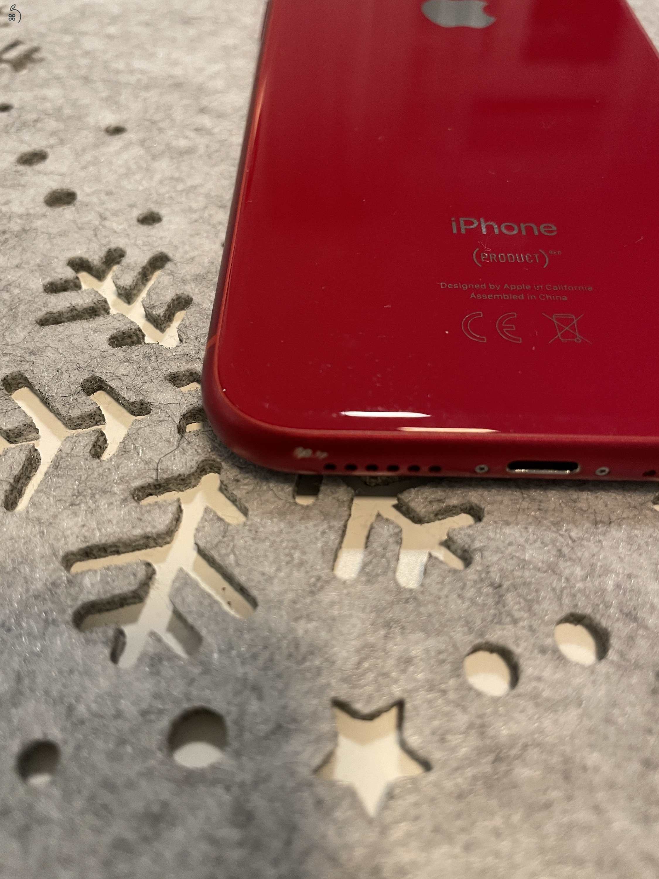 Eladó iPhone XR product red, független, 82% akku