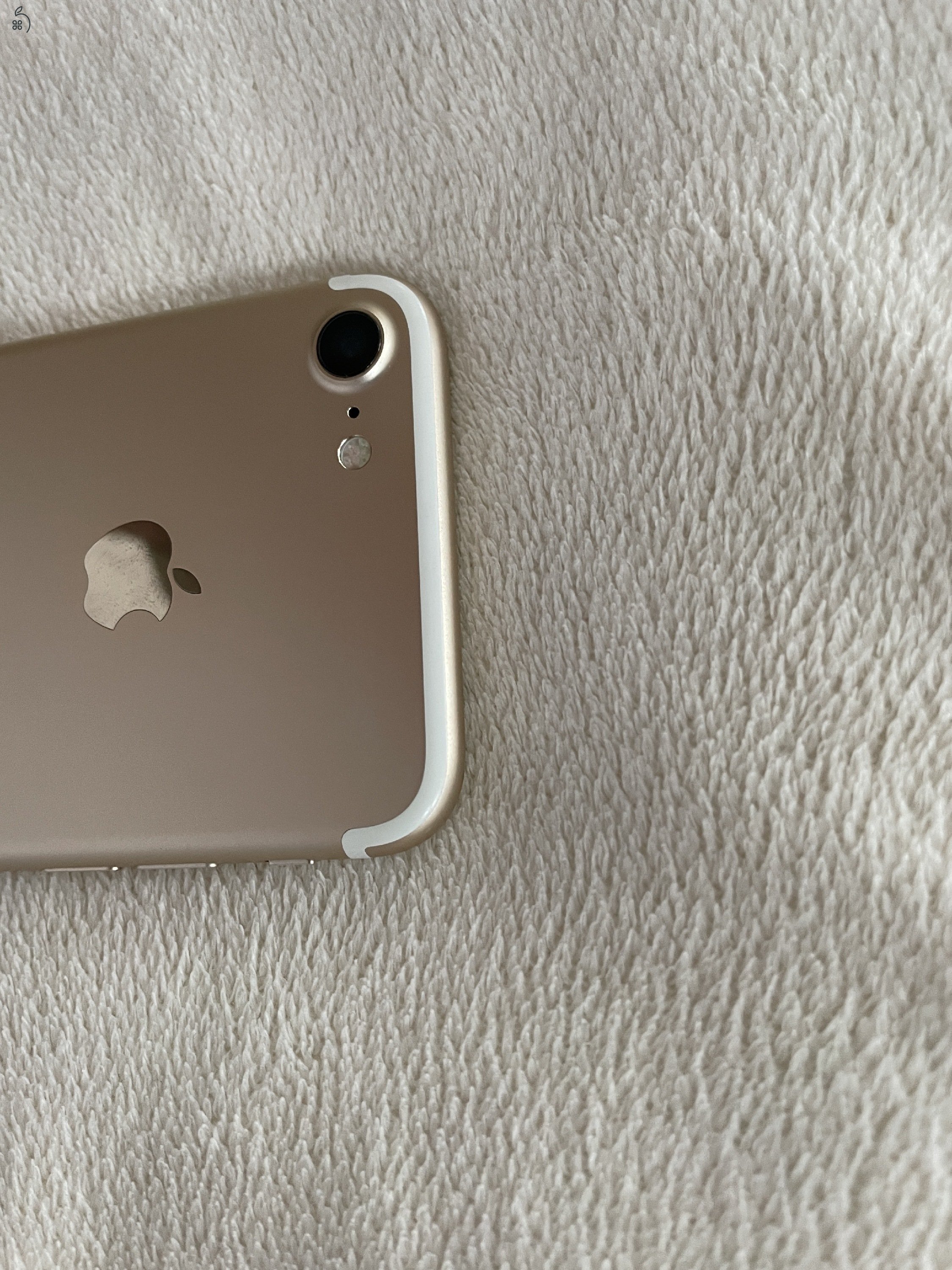 Eladó iPhone 7 gold, karcmentes, független, 128gb, 82%