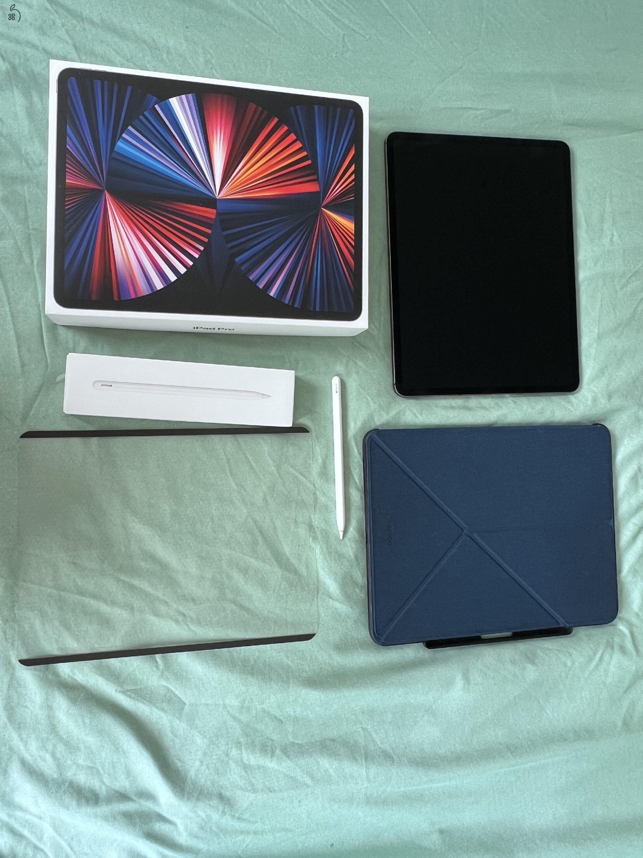 iPad Pro 5. gen 256 gb 12.9 tokkal pennel papír fóliával