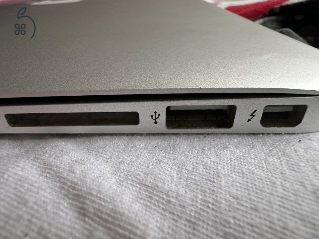 MacBook Air 13” Early 2015