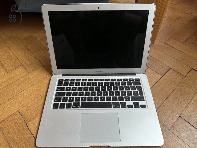MacBook Air 13” Early 2015