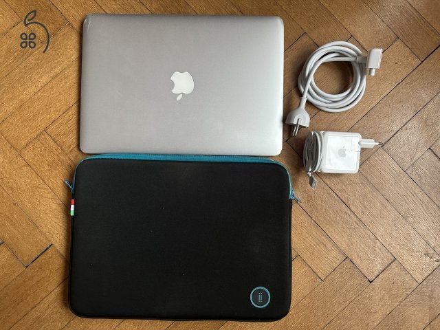 MacBook Air 13” Early 2015