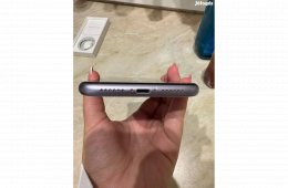 Iphone 11, ajándék tokokkal