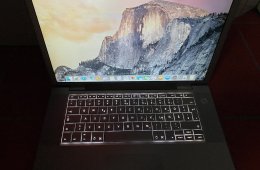 Apple MacBook Pro 2007 A1226 gyűjtőknek vagy fanatikusoknak!