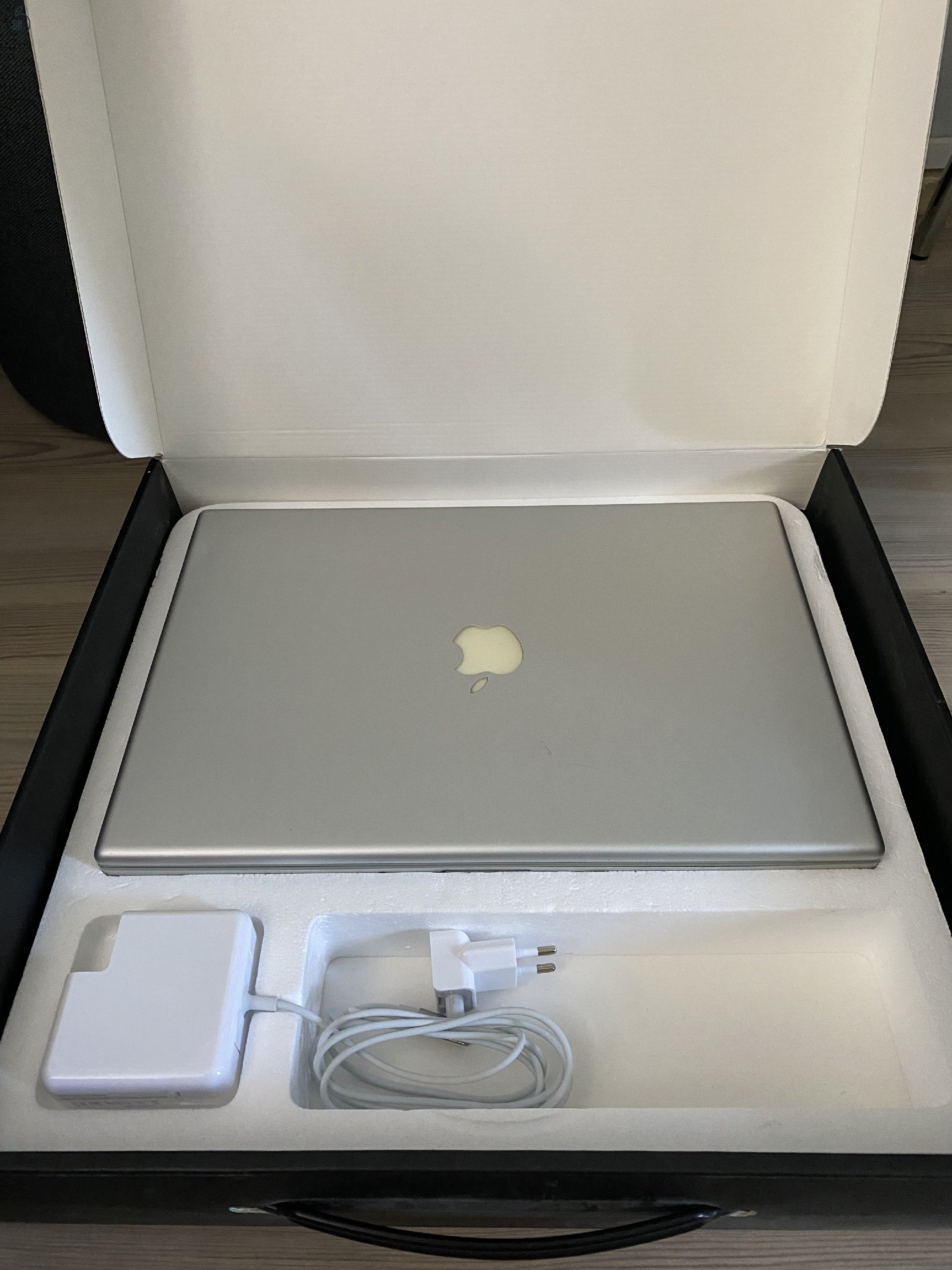 Apple MacBook Pro 2007 A1226 gyűjtőknek vagy fanatikusoknak!