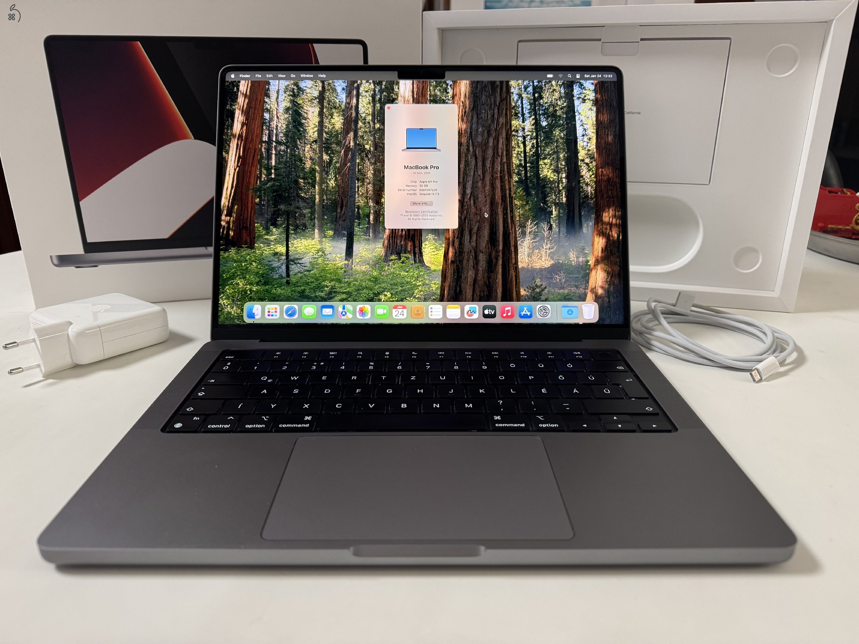 2021 Macbook Pro 14, M1 Pro (8 CPU, 14 GPU), 32GB, 1TB, Silver