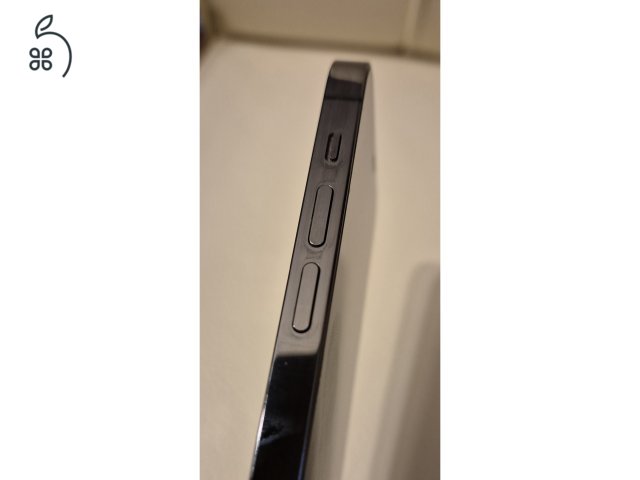iPhone 12 Pro 128 GB – szép állapotú, akku cserélve, tokokkal