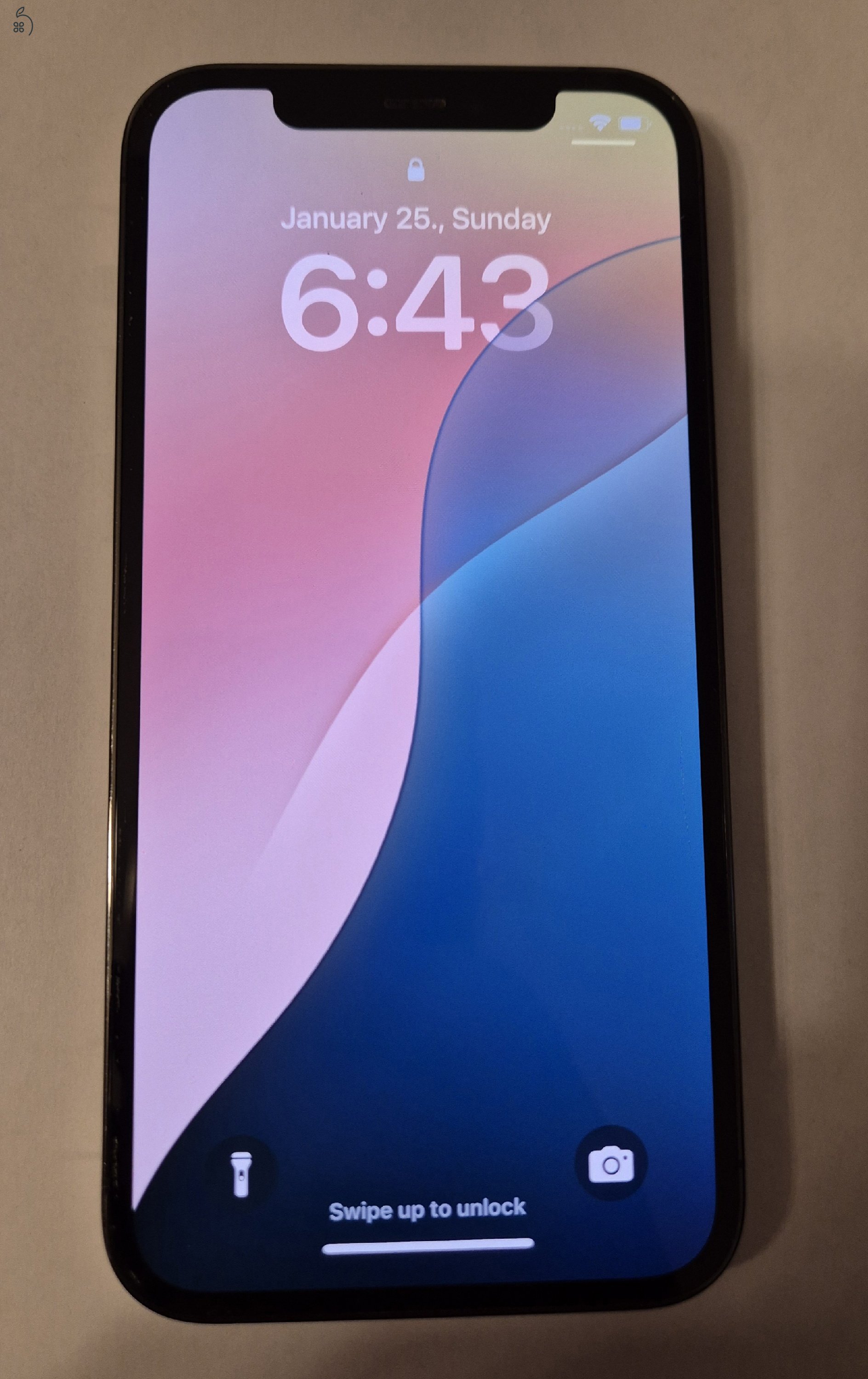 iPhone 12 Pro 128 GB – szép állapotú, akku cserélve, tokokkal