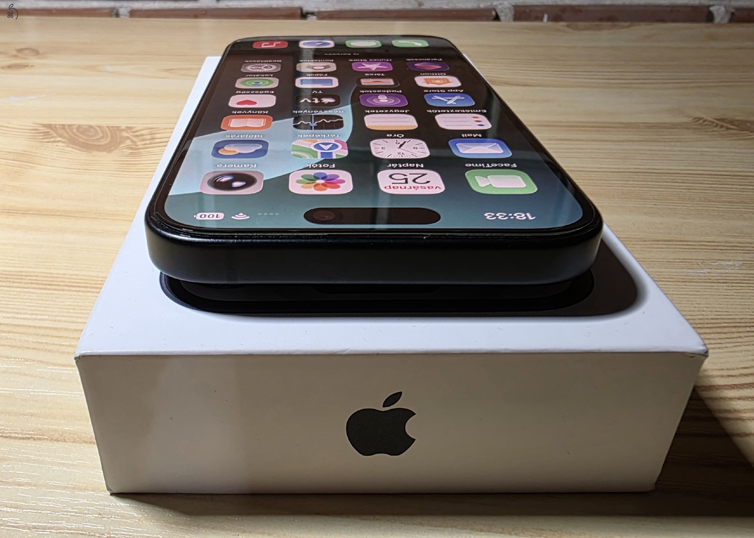 iPhone 15 128GB, fekete, garanciális