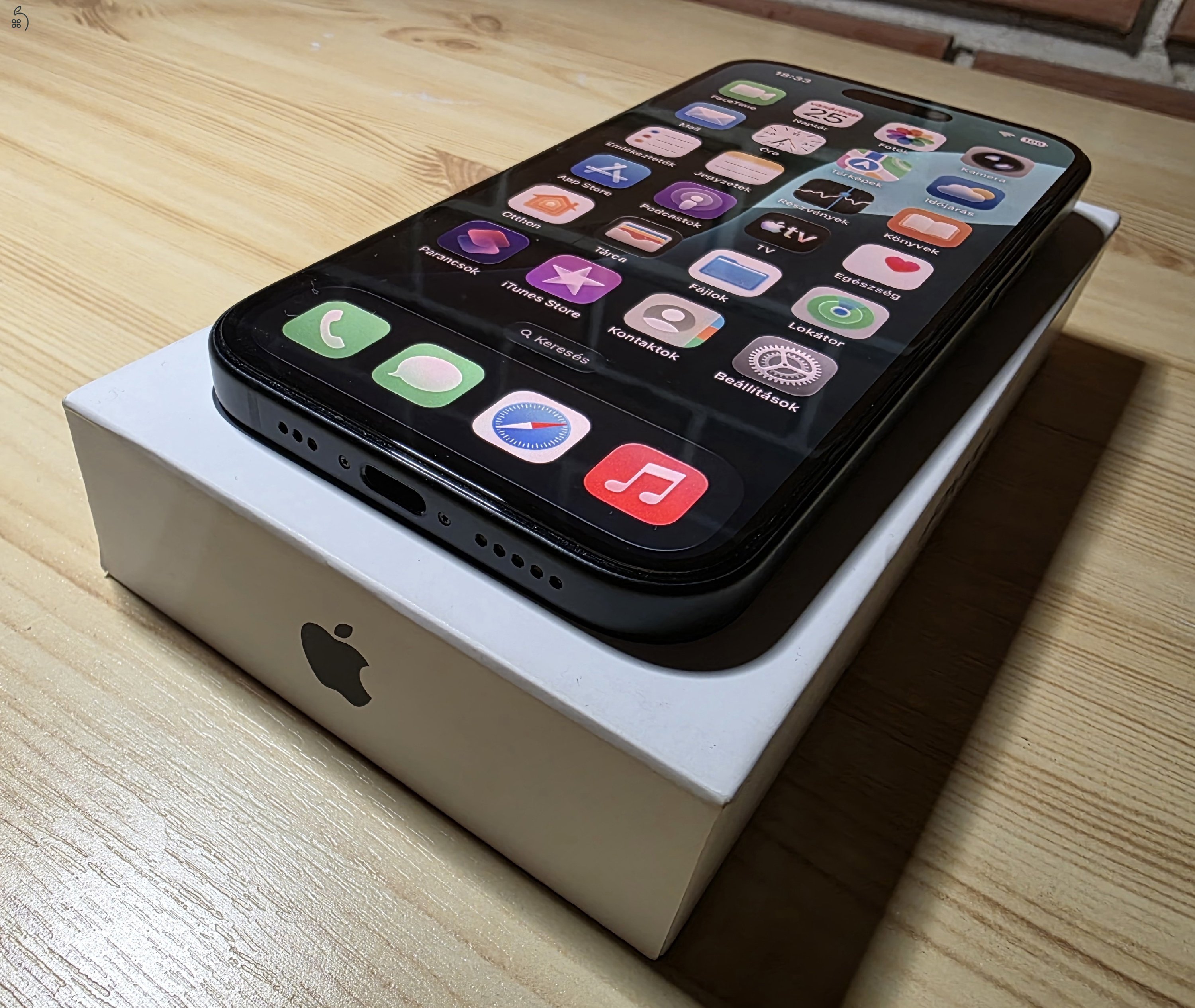 iPhone 15 128GB, fekete, garanciális