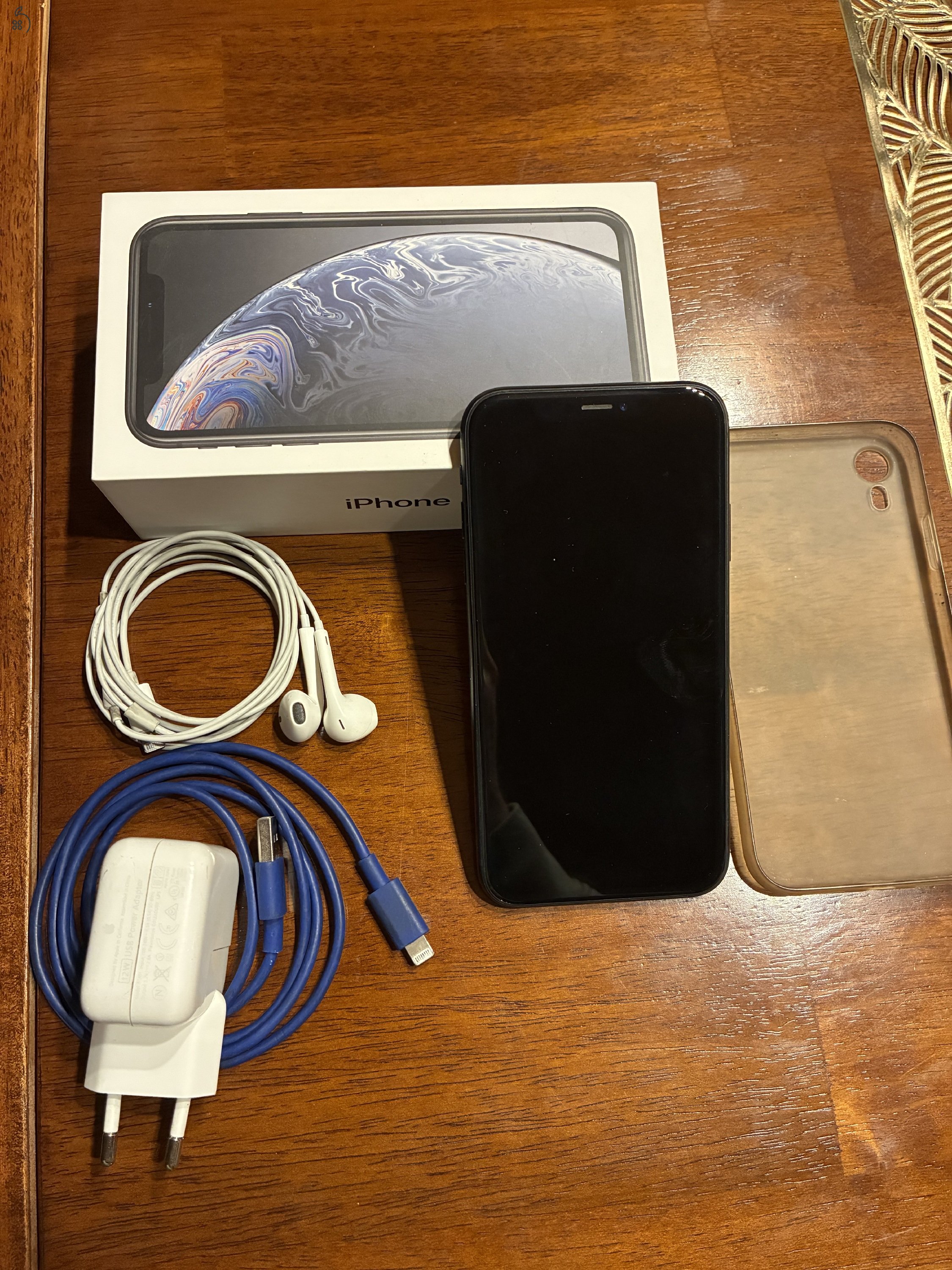 iPhone XR 64 GB fekete