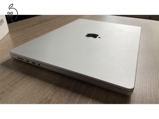 Apple Macbook Pro M1 Max 16” 32GB / 1TB (10c/32c/16c), 92% akksi, Silver, mintha új lenne