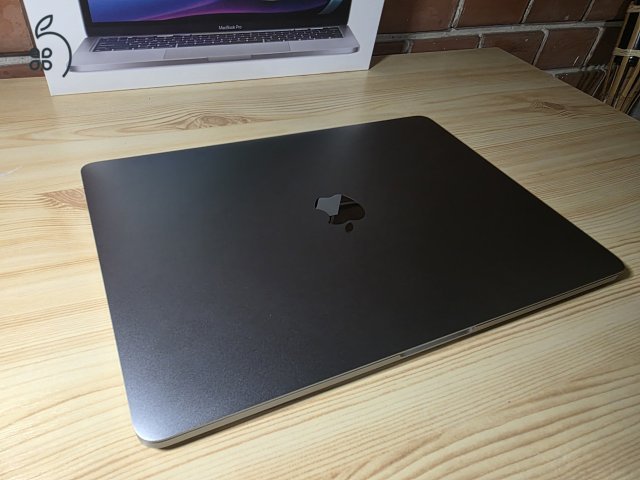 MacBook Pro 2020 M1 8GB/256GB