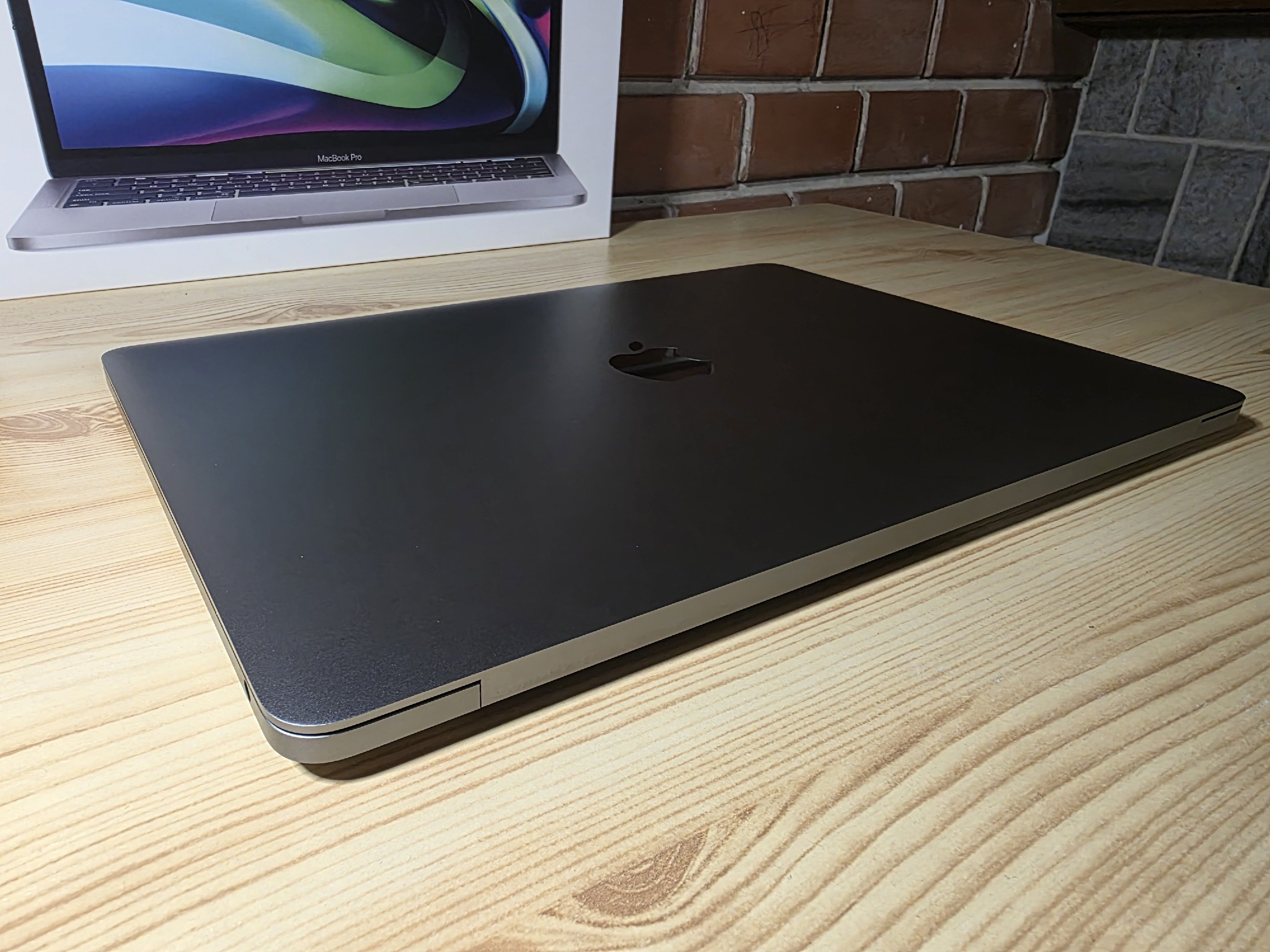 MacBook Pro 2020 M1 8GB/256GB