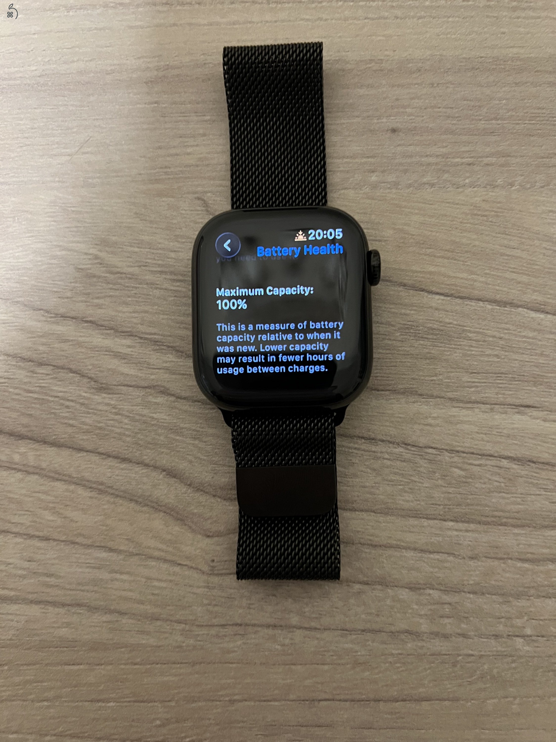 Apple Watch S11 GPS + Cellular 42mm, Palaszürke Titánium