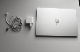 MacBook Air 15″ M3 (2024) – 16GB RAM – Újszerű állapot