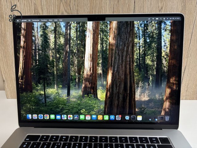 MacBook Air 15″ M3 (2024) – 16GB RAM – Újszerű állapot