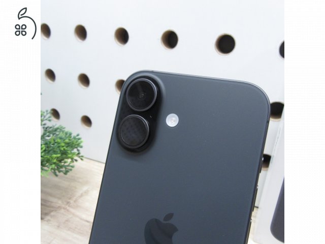 Apple iPhone 17 256GB Black – használt – 100% akku – Apple garancia 2026.12.15-ig