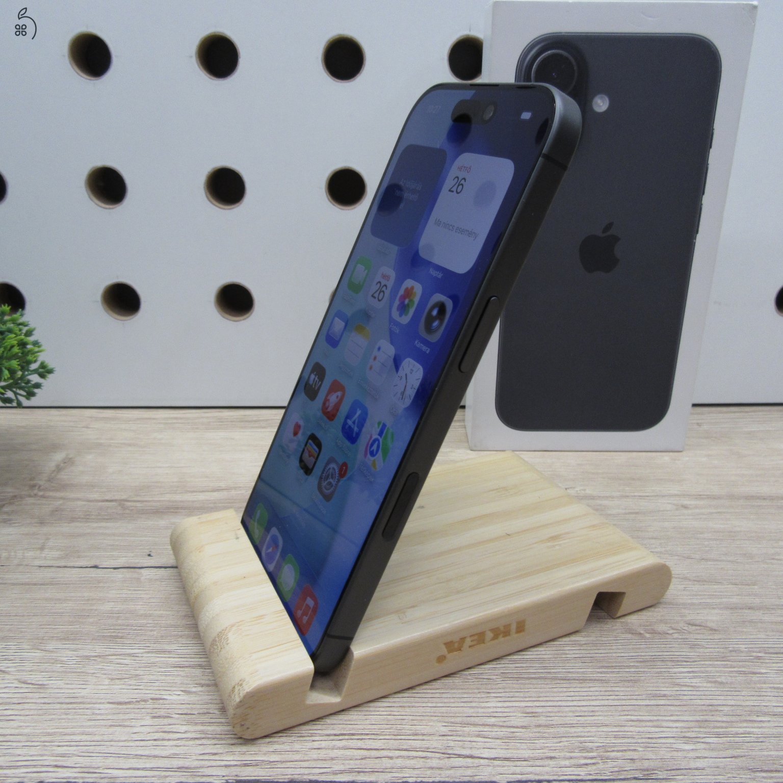 Apple iPhone 17 256GB Black – használt – 100% akku – Apple garancia 2026.12.15-ig