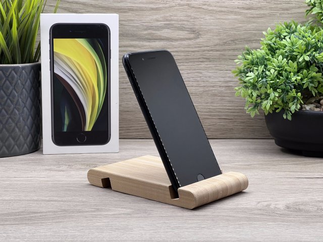 Hibátlan iPhone SE Black 64GB 2 ÉV Garanciával Számlával